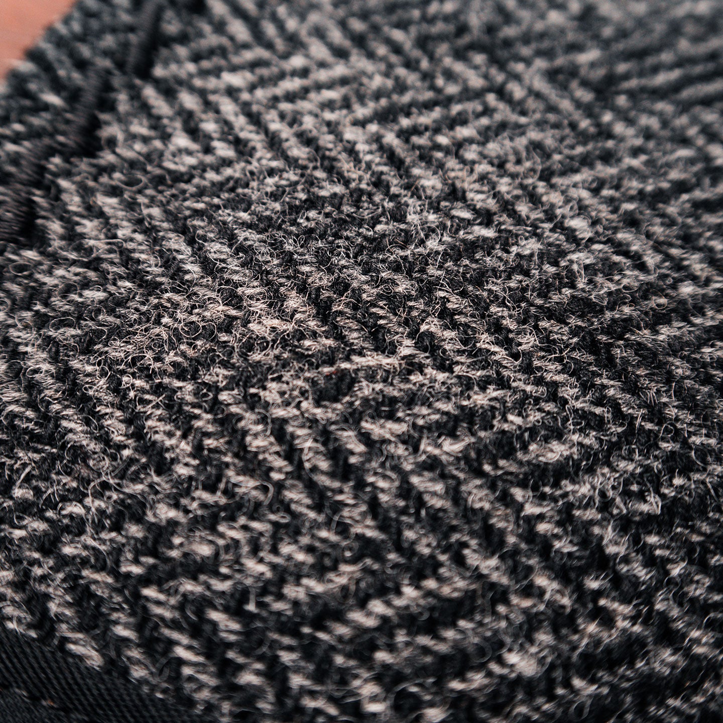 EDC Hank | Grau Fischgrät | Tweed | 100% Shetland Wolle