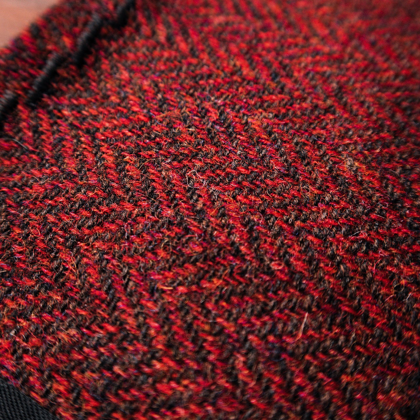 EDC Hank | Rot Fischgrät | Tweed | 100% Shetland Wolle