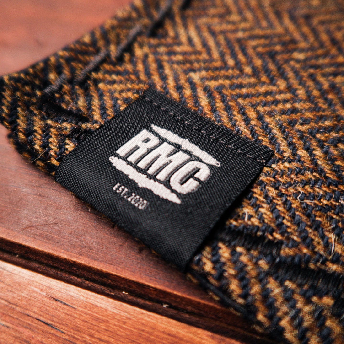 EDC Hank | Gelb Fischgrät | Tweed | 100% Shetland Wolle