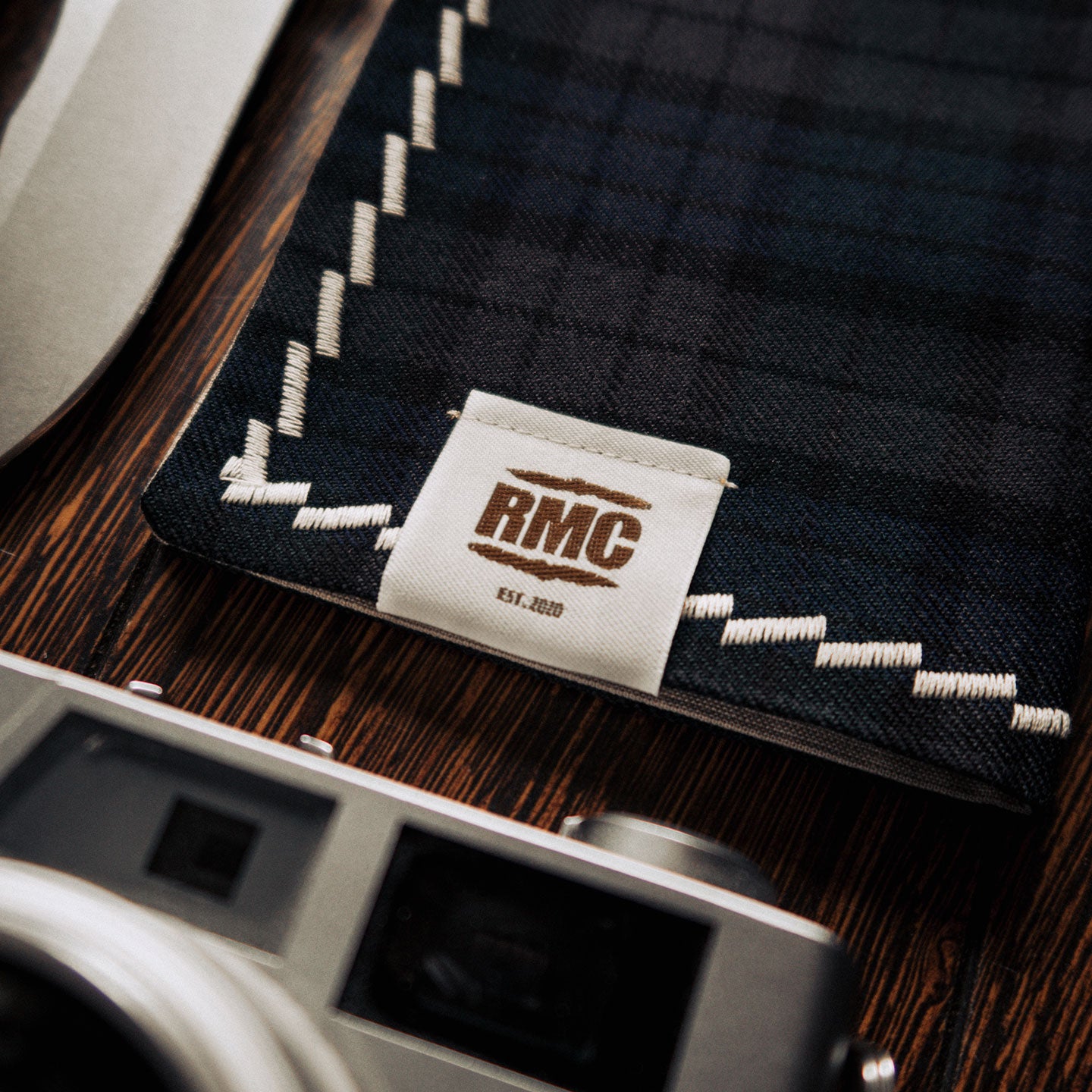 handkerchief | dark blue / gray / dark green check