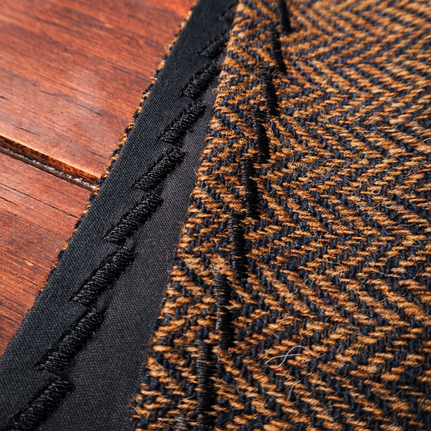 EDC Hank | Gelb Fischgrät | Tweed | 100% Shetland Wolle