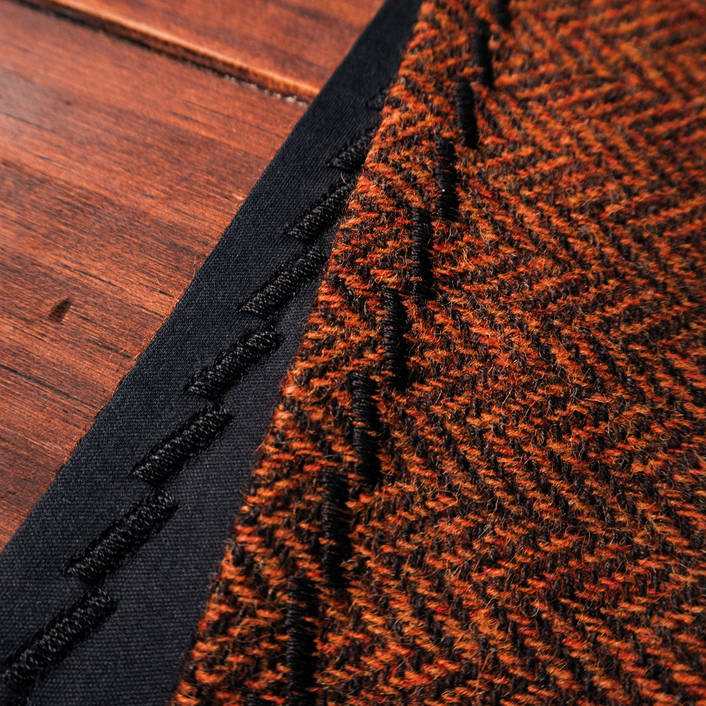 EDC Hank | Orange Fischgrät | Tweed | 100% Shetland Wolle