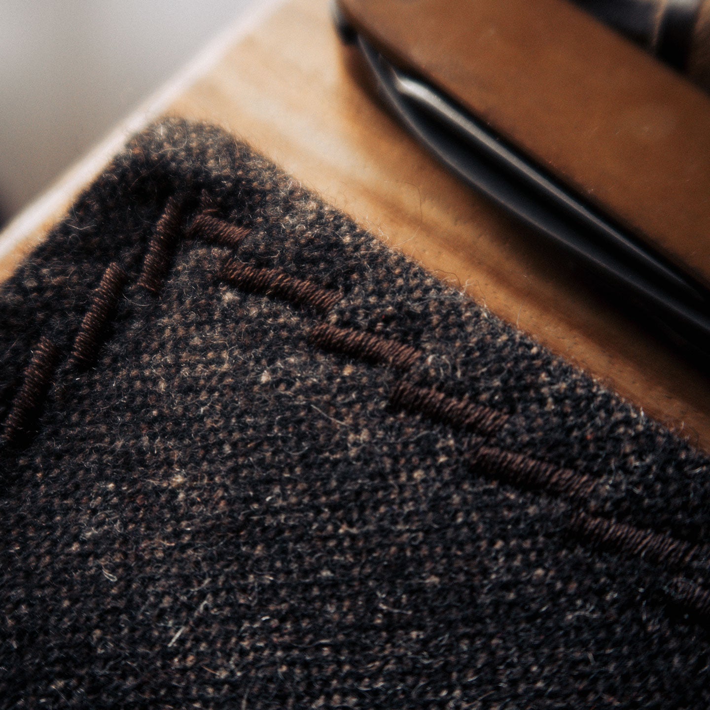 handkerchief | brown / beige mottled virgin wool / cotton mix