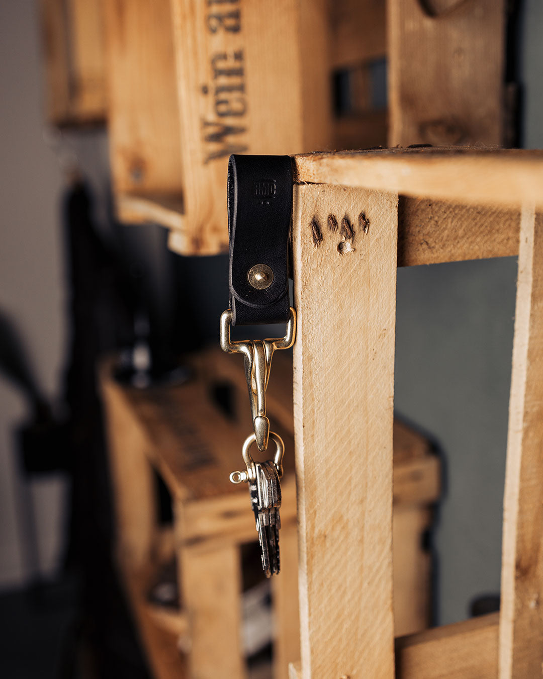 Belt Key Hanger | Black | Leather / Brass